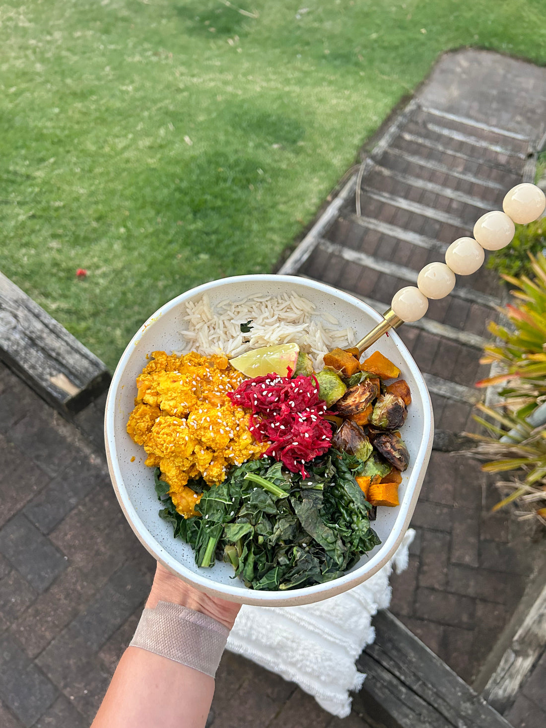 CHEESY TURMERIC TOFU