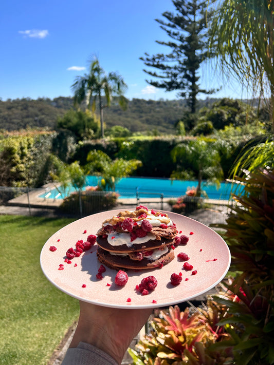 CHOCOLATE RASPBERRY PROTEIN PANCAKES