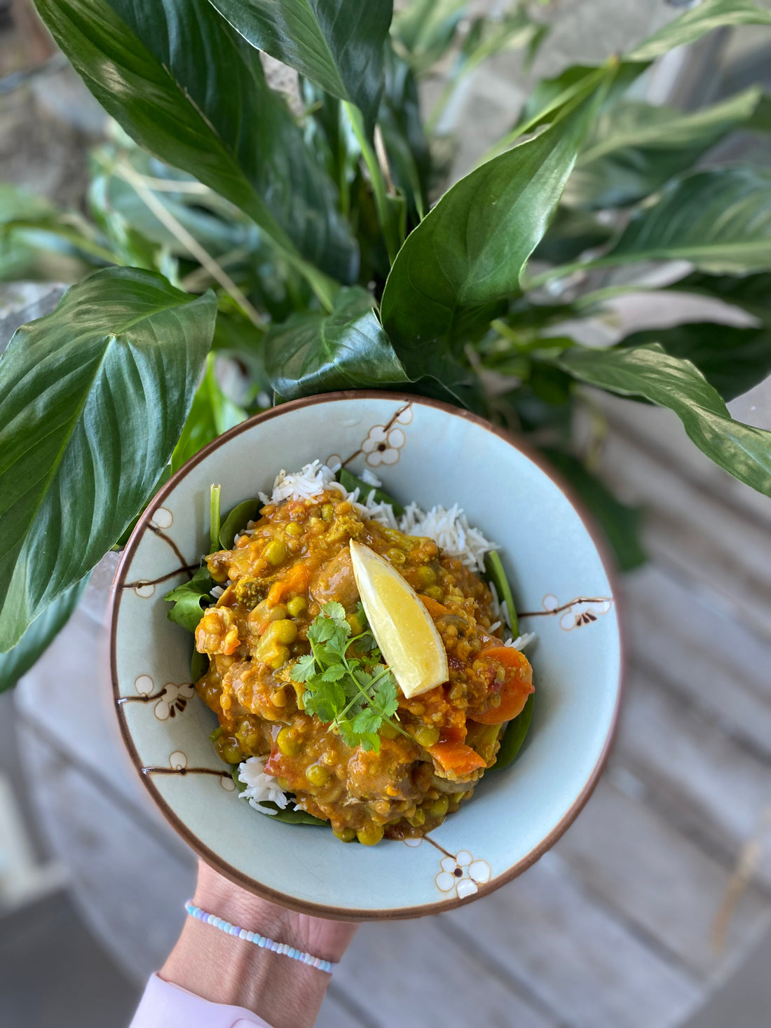 SLOW COOKED CURRIED SAUSAGES